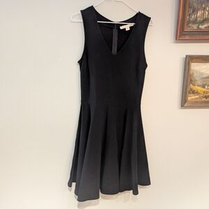 Boston Proper Womens 6 VNeck Black Swing Dress Minimalist Little Black Dress 166